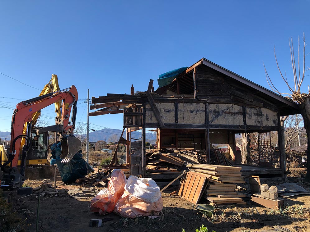 茅野市木造一軒家解体中3