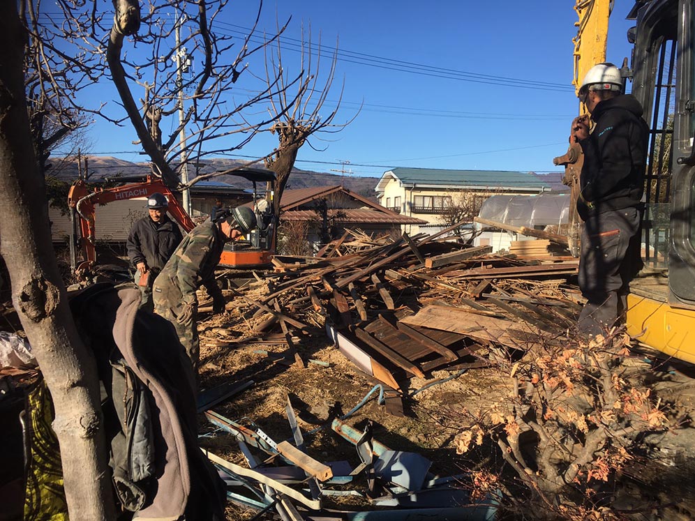 茅野市木造一軒家解体中4